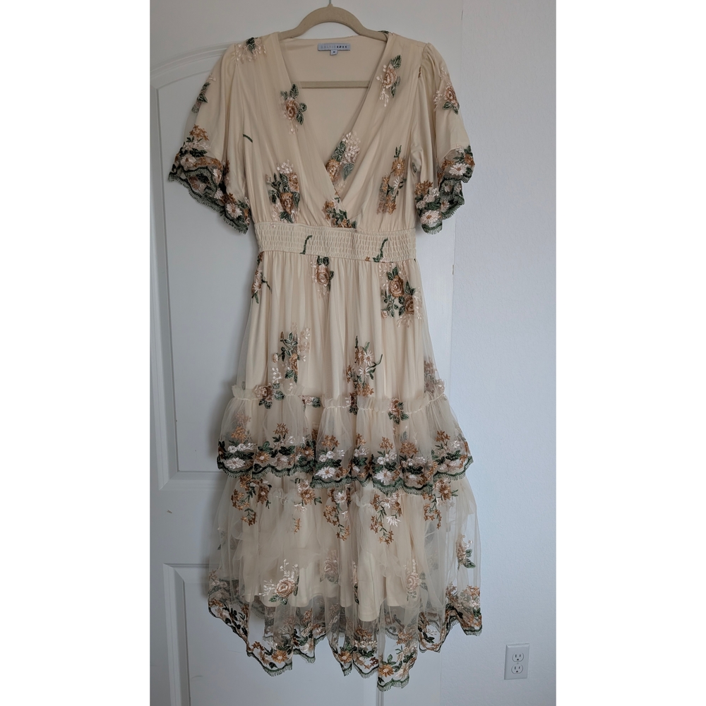 NWOT Baltic Born Cream Floral Layered Dress